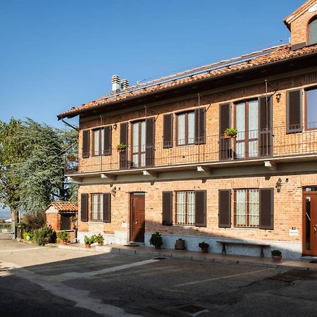 Casa Rubbo - Appartamento 'Como' Nelle Langhe Alba  Exteriör bild