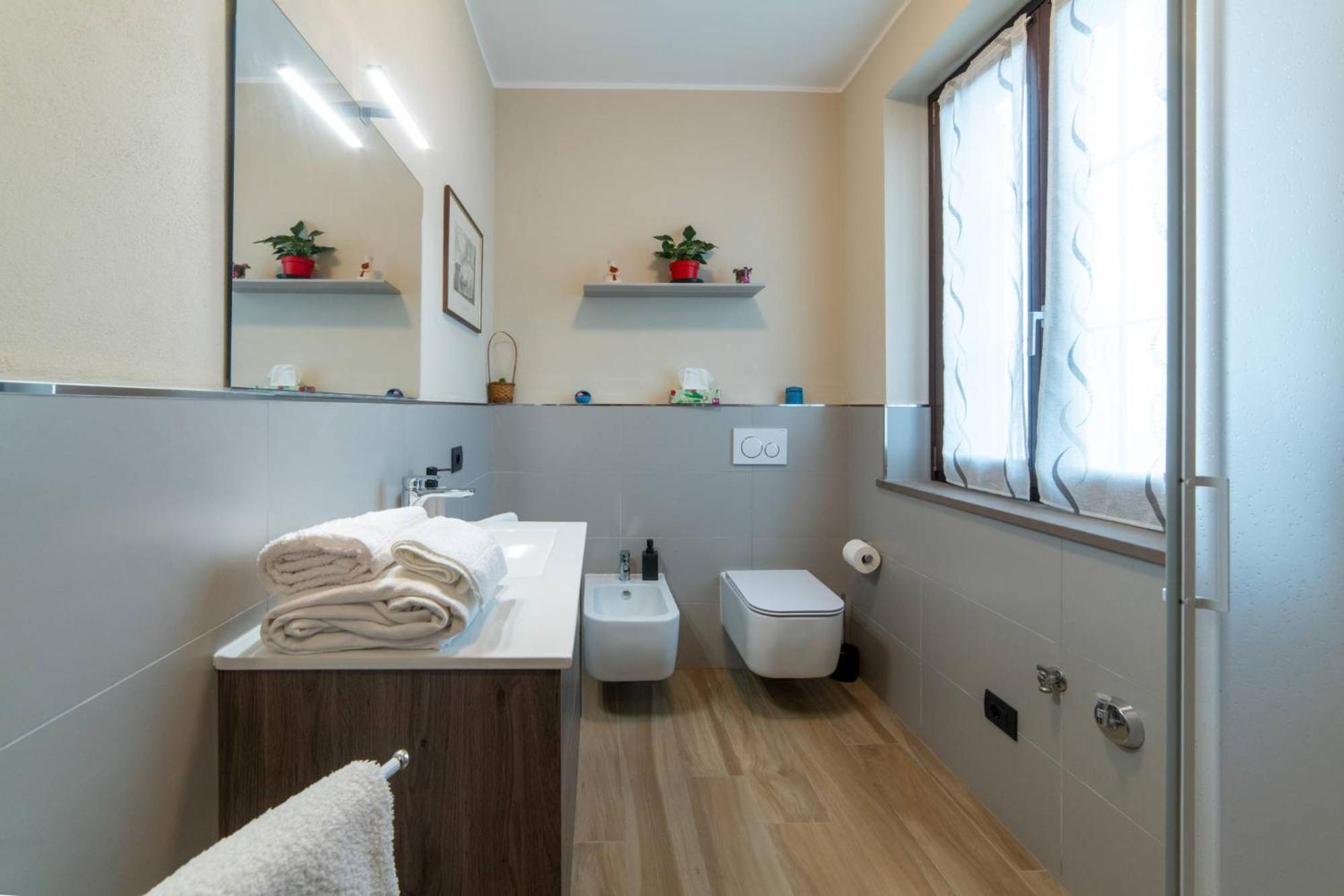 Casa Rubbo - Appartamento 'Como' Nelle Langhe Alba  Exteriör bild