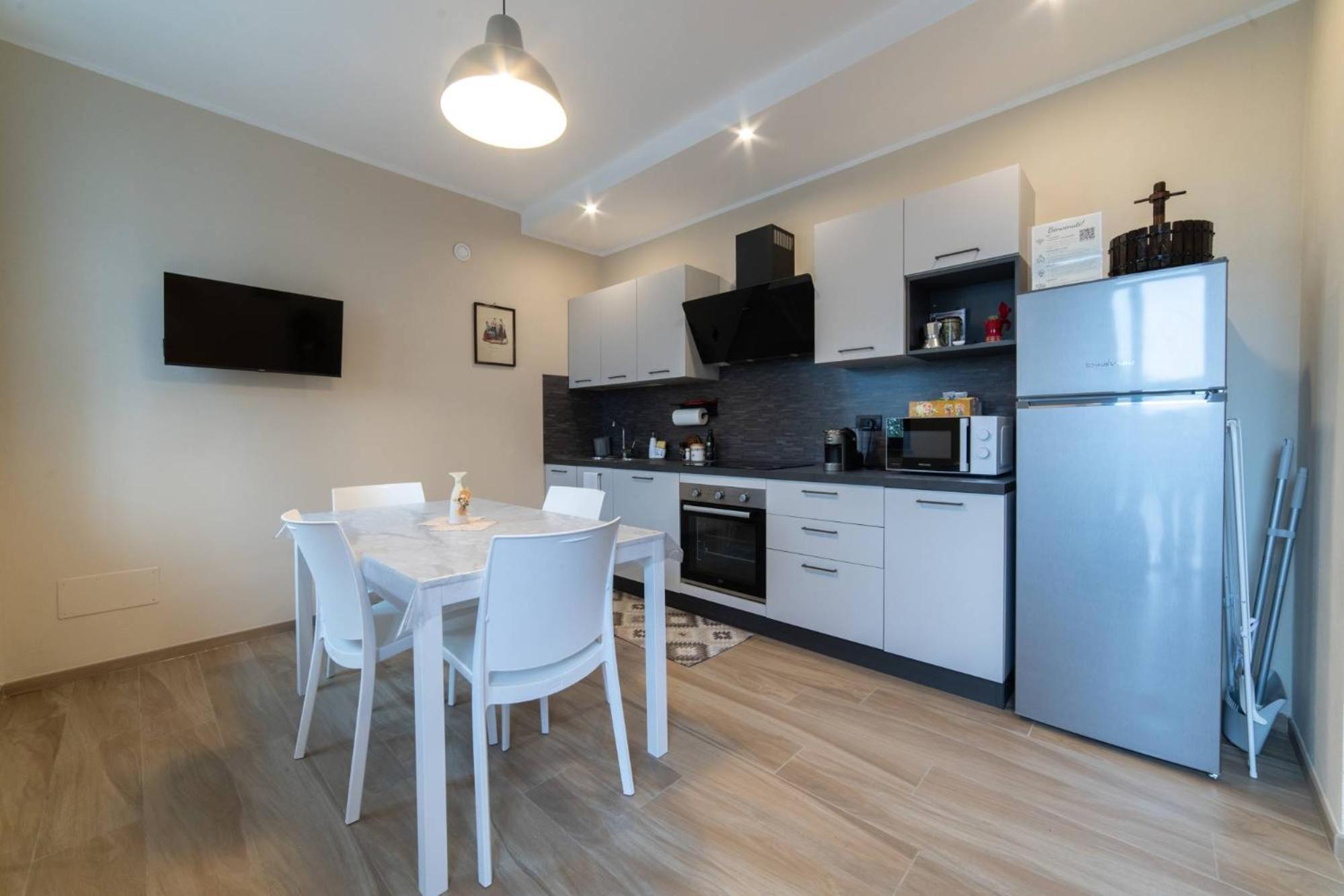 Casa Rubbo - Appartamento 'Como' Nelle Langhe Alba  Exteriör bild